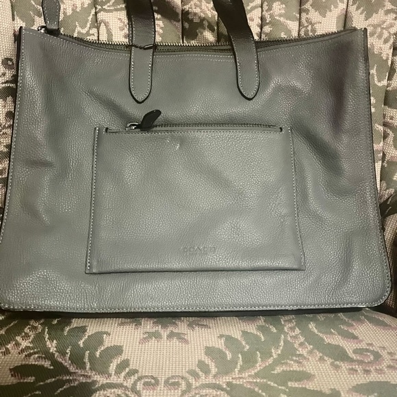 Metropolitan Soft Tote (Never Carried) - Picture 1 of 9